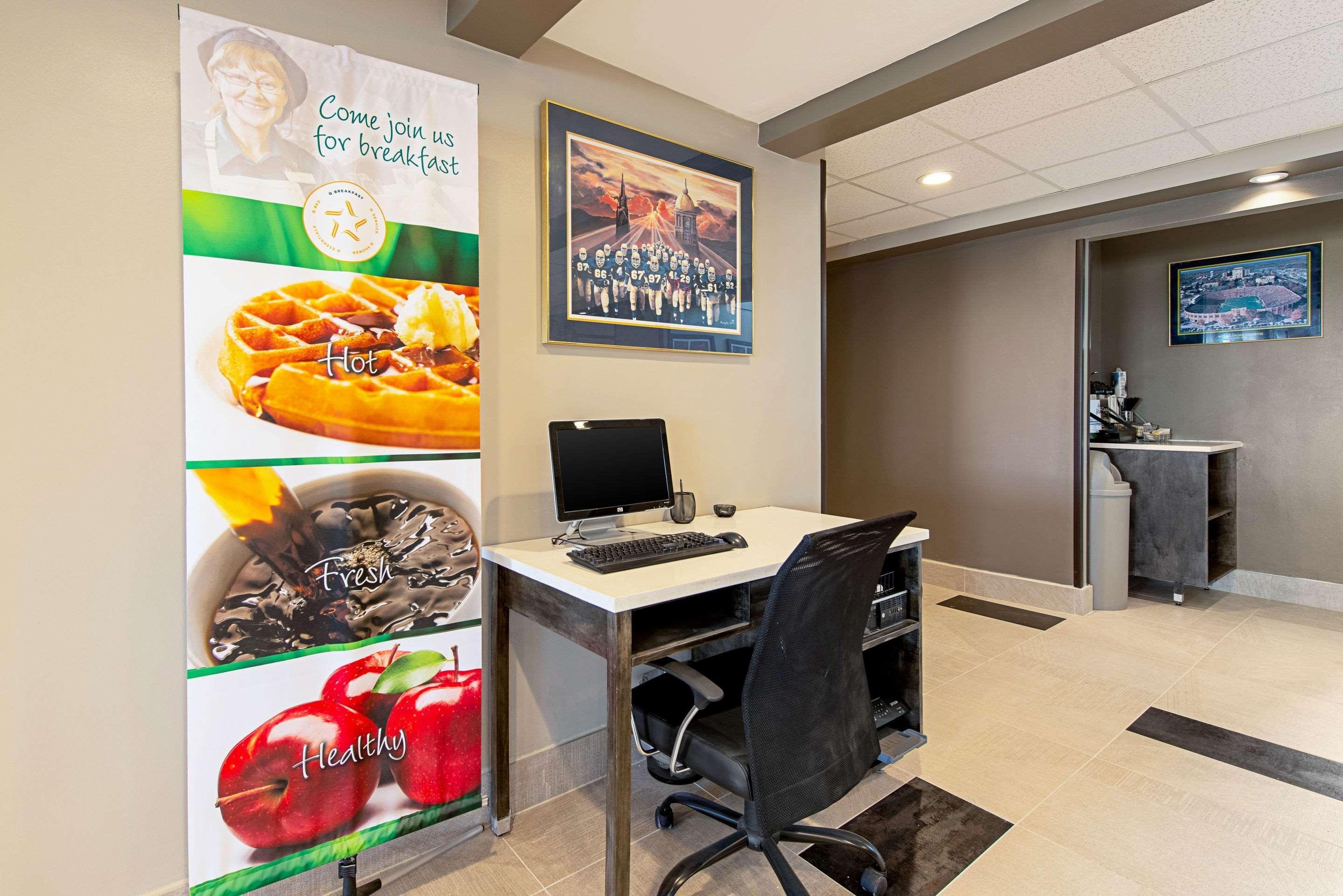 Quality Inn Mishawaka Near Notre Dame Zewnętrze zdjęcie